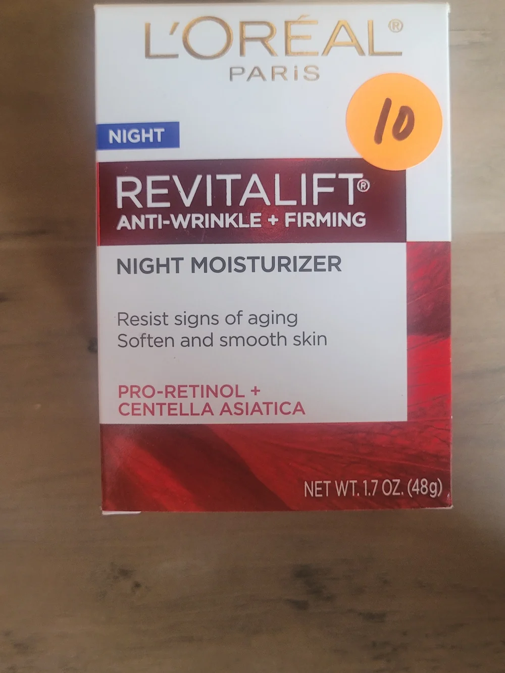 L'Oreal Revitalift Anti-Wrinkle + Firming Moisturizer - Red, White